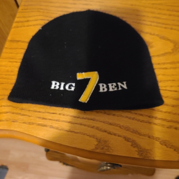 Pgh Steeler Skull Cap 